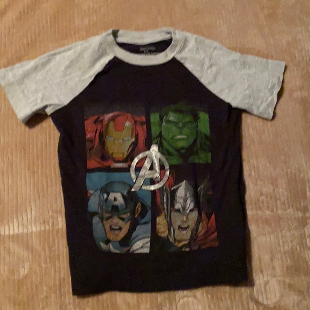Gap Kids Boy SS Tee Shirt Sz: XS/4-6 Marvel